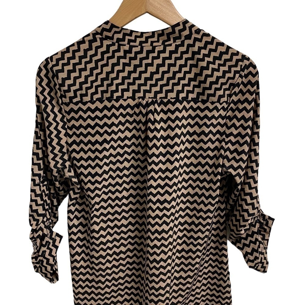 RUE 21‎ ladies blouse size large. - Picture 3 of 6